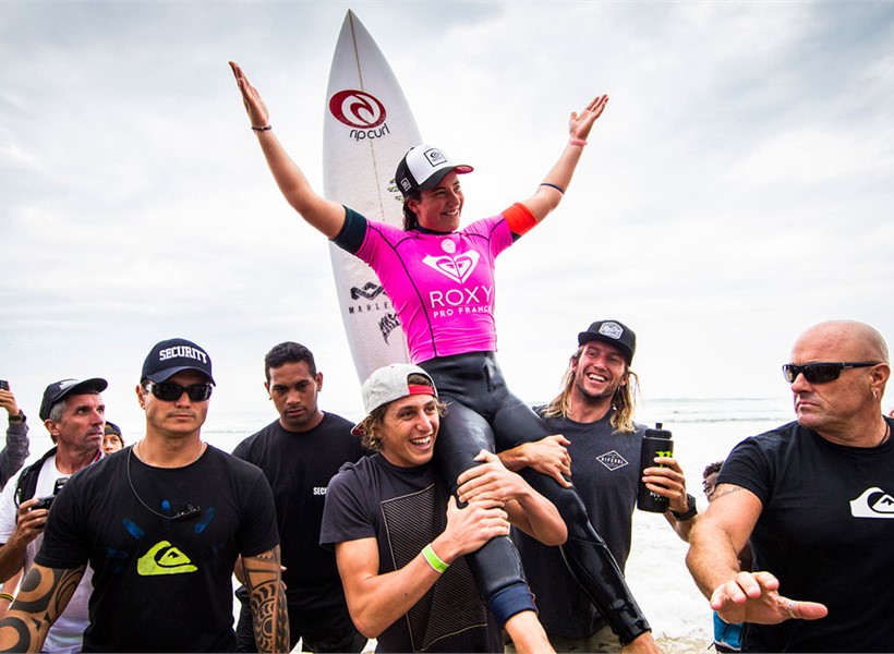 Tyler Wright blows up at the Roxy Pro France