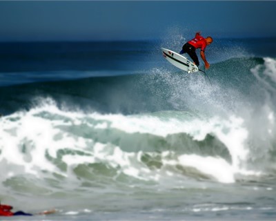 Teaser for the Quikpro France. Get booked up_